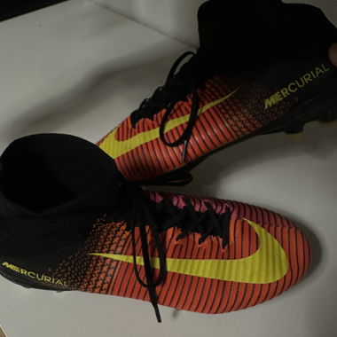Chaussures de football Nike Mercurial