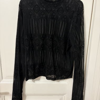 Disturbia Schwarzer Kathedralen-Mesh-Top