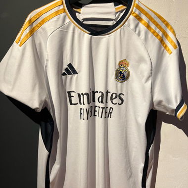 Real Madrid 23/24 Home Shirt
