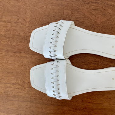 Weisse Sandalen, Grösse 38