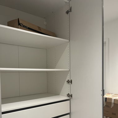 Verkaufe Schrank CHF 500.- verhandelbar