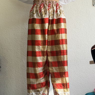 Weite gemusterte Hose mit Karos