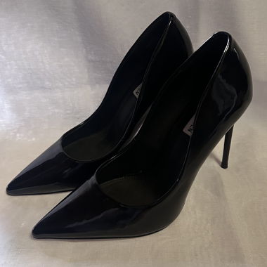 Schwarze Lack-Pumps