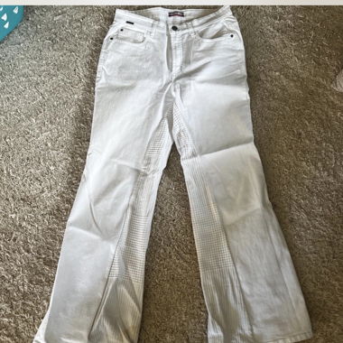 weisse Baggy-Jeans