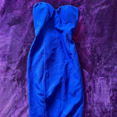 fitted strapless navy blue cocktaildress