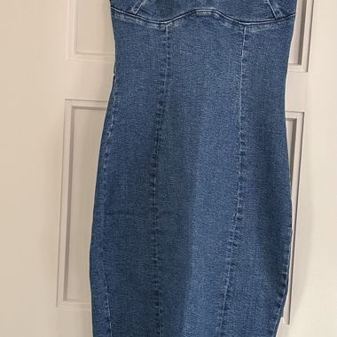 Abito in denim Bershka con bretelle S