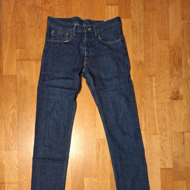 Low-Waist Jeans