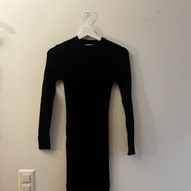 Vestito aderente nero