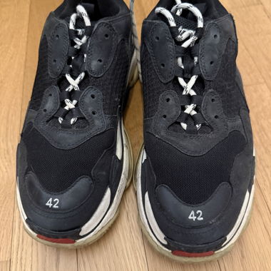 Balenciaga Triple S  Sneakers Gr. 42
