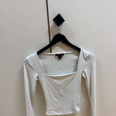 Pull crop tops