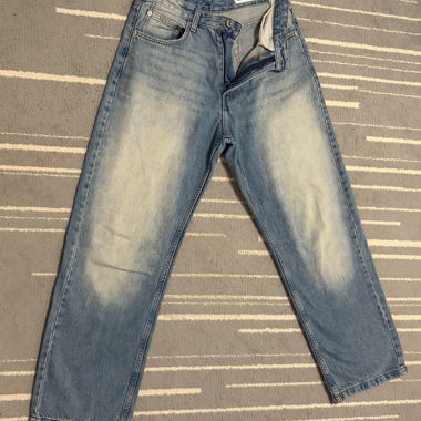 Jeans Bershka UE 34
