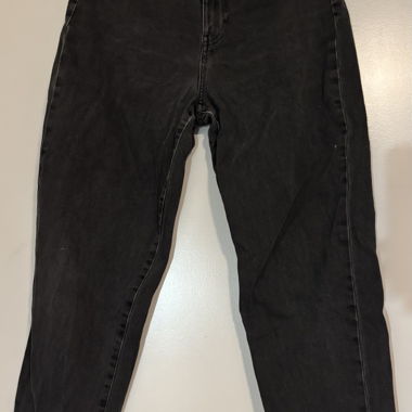 Black High-Waist Mom Jeans