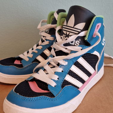 Baskets Adidas, taille 38
