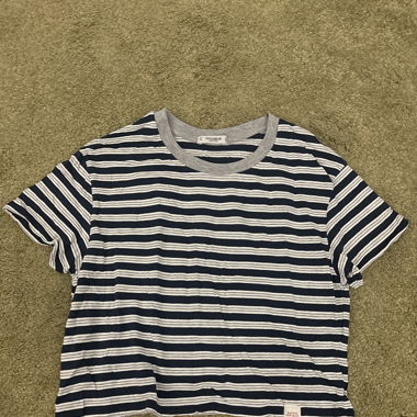 gestreiftes T-Shirt