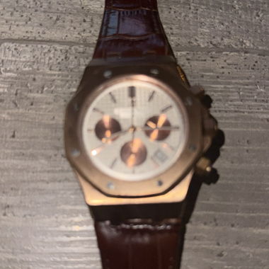 Analoges Chronographen-Armbanduhr