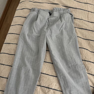 Hose grau