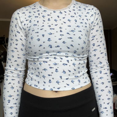 White Floral Longsleeve