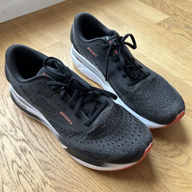 Brooks Adrenaline GTS 23