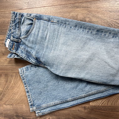Straight jeans size 34