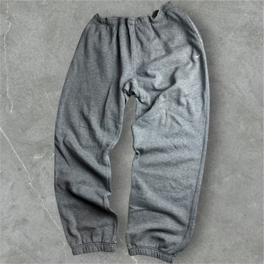 grey nike jogger 