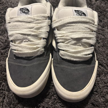 Vans Knu Skool (price negotiable)