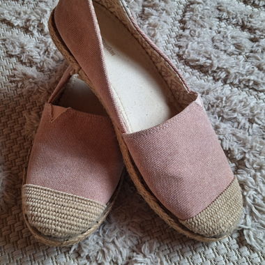 Beach Mountain Espadrilles Pink Sz. 40 – Like new
