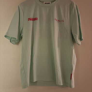 T-shirt grafica Sixth June