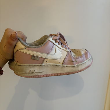 Pinke Nike-Schuhe
