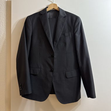 Costume gris