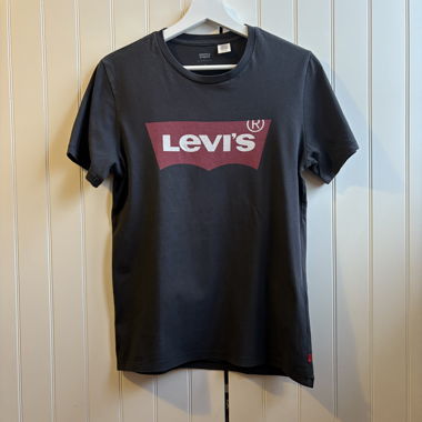 Levi's Black T-Shirt