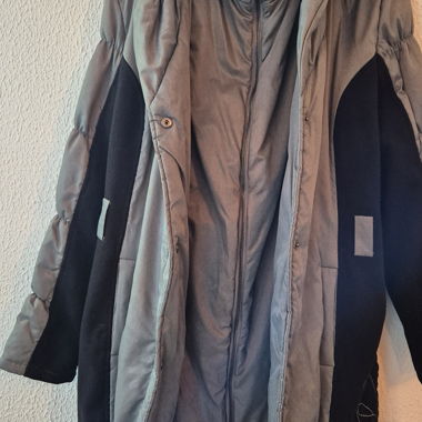 Mia Soana long quilted coat grey and black