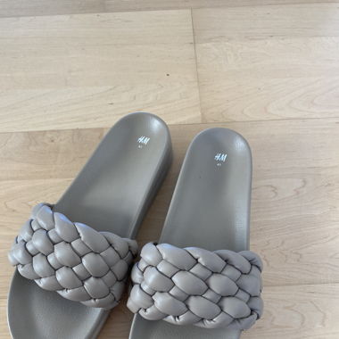 H&M Sandalen