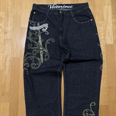 Pantaloni skater baggy con decorazioni