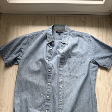 Uniqlo Oxford Shirt Light Blue Size L Short Sleeve