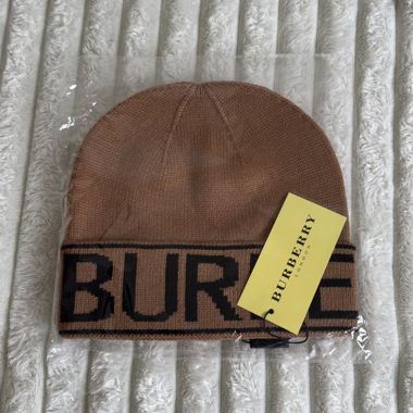 Cappellino di maglia Burberry
