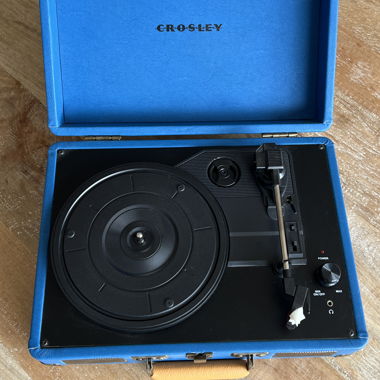 Platine Crosley dans valise, bleue