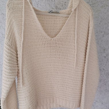 Zara Hoodie in S size