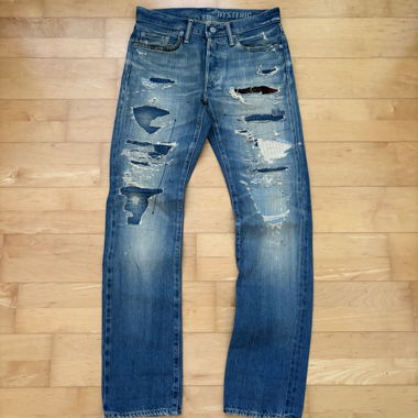 Jeans Hysteric Glamour distressed con borchie W28 L32