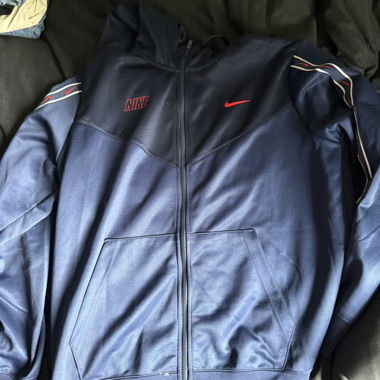 Giacca Nike blu navy con zip