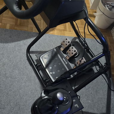 Logitech G29 and cockpit
