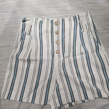 Pimkie striped shorts with belt