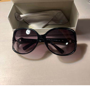 Lunettes de soleil Escada