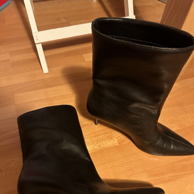 ZARA hohe Stiefel