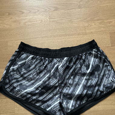 schwarz/graue Kurze Sporthose