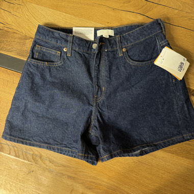 Short en jean H&M – taille régulière, bleu foncé