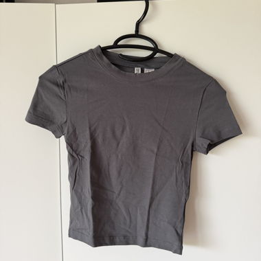H&M Divided T-Shirt XS