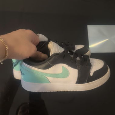 Nike Air Jordan Sneakers