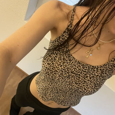 leopard top