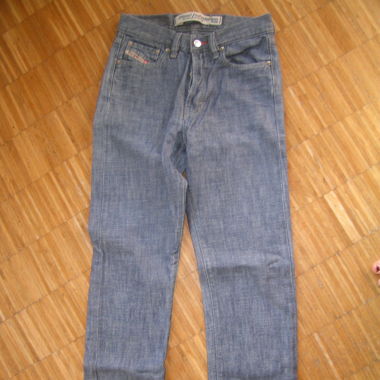 Jeans DIESEL, für lange Beine