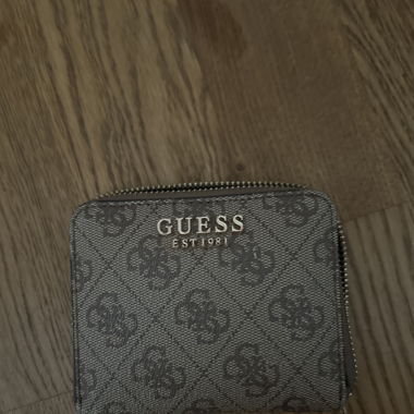 Geldbörse guess
